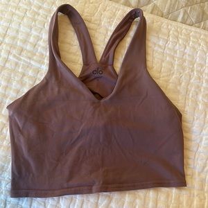 Alo yoga sports crop top in Mauve